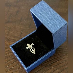 JoWisdom 925 Sterling Silver Infinity cross ring with CZ size 6